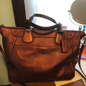 Metalíceme cranberry Authentic Coach bag